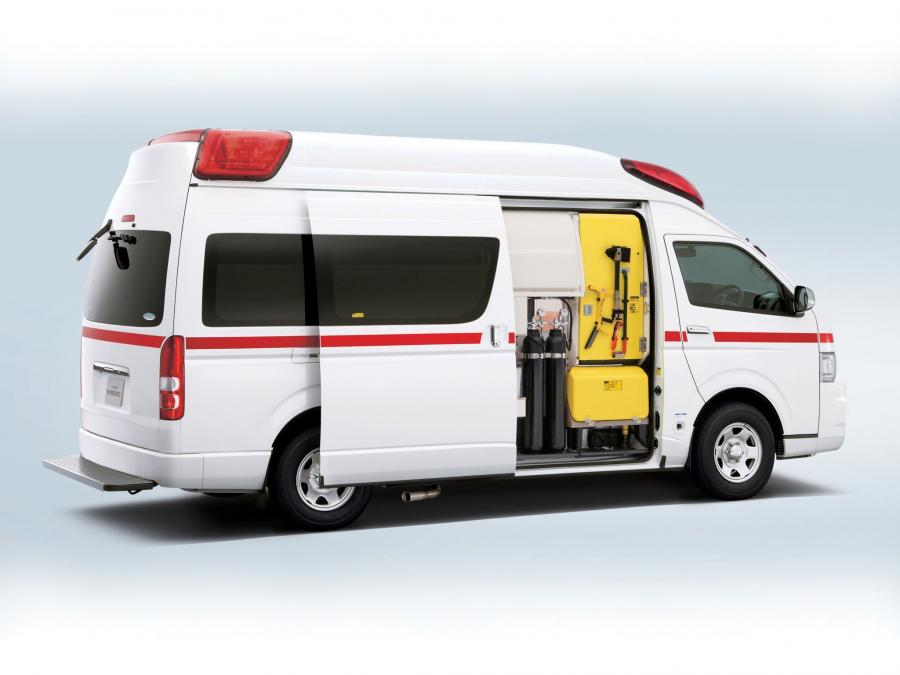  Toyota Hiace Himedic 2004 года  (JP) (фото 4 из 4)